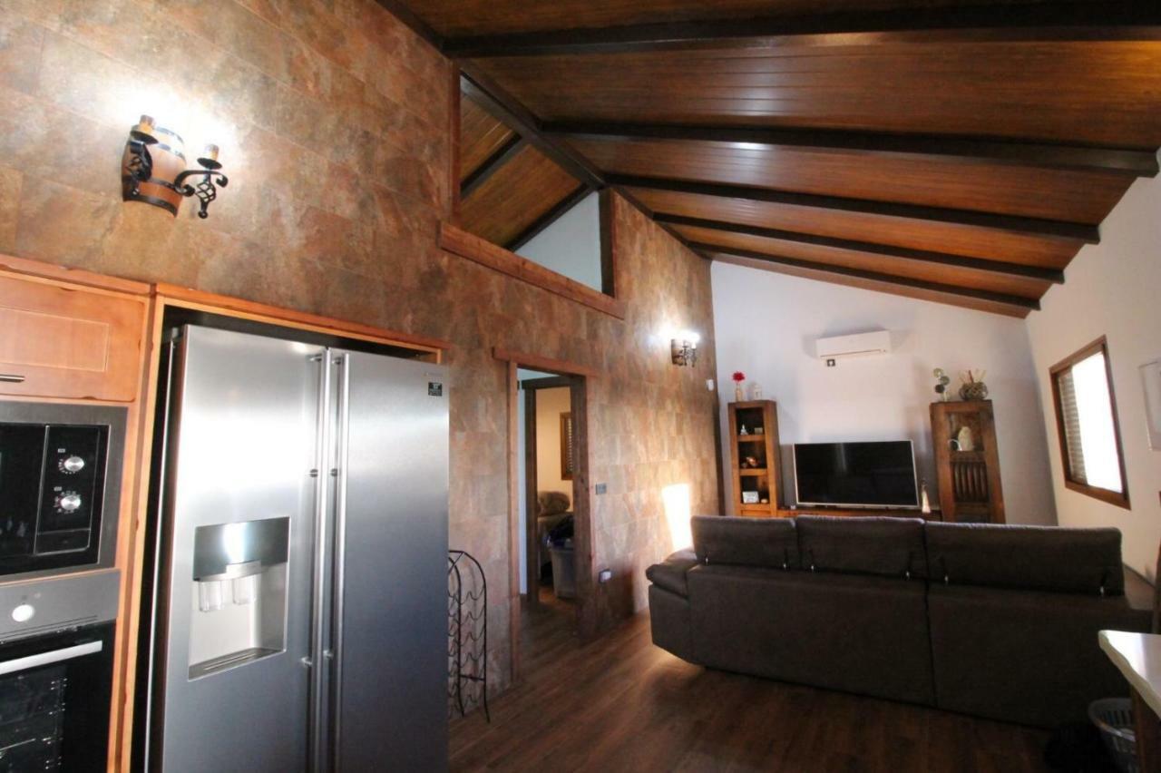 فيلا مْبيخير ذي لا فرونتيرافي Casa Bellavista المظهر الخارجي الصورة